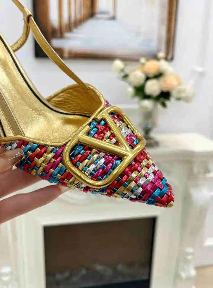 hype Valentino Sandals