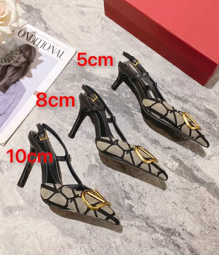 hype Valentino Sandals