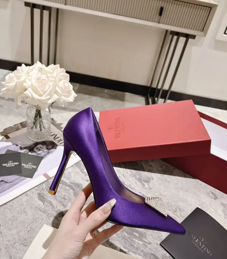 hype Valentino High Heels