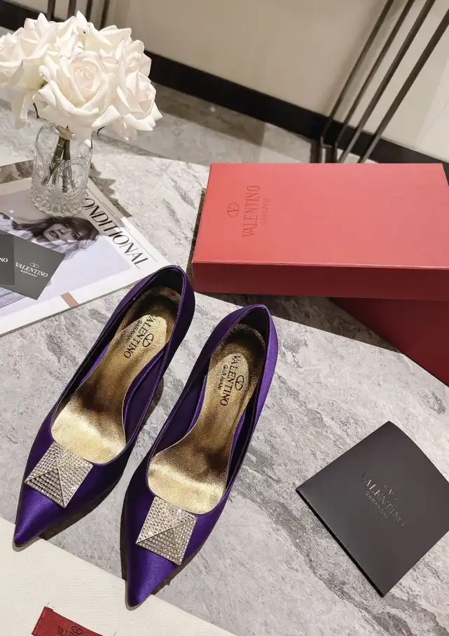 hype Valentino High Heels