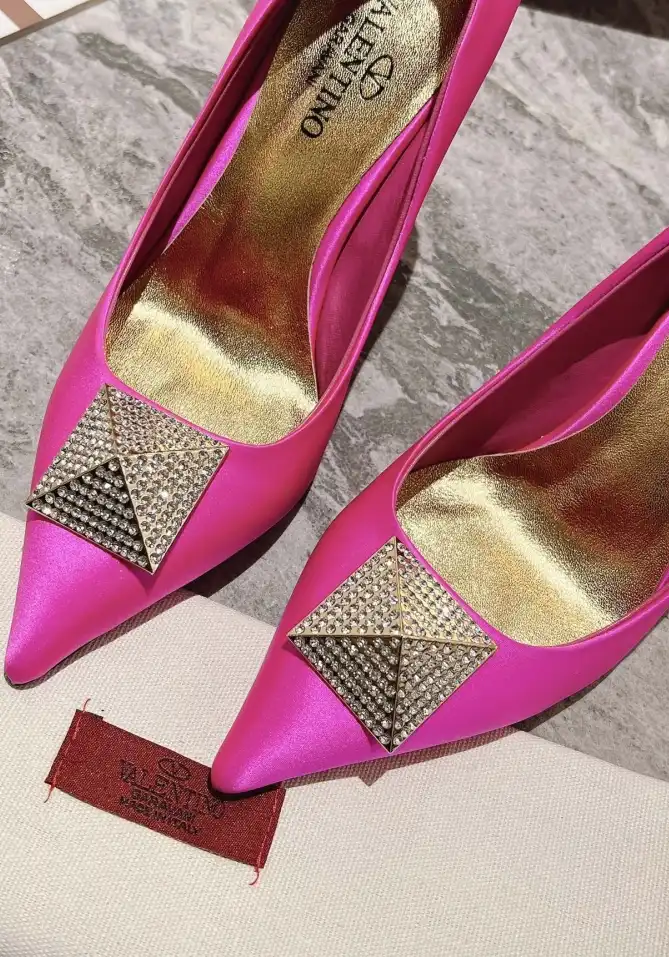 hype Valentino High Heels