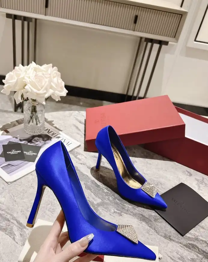 hype Valentino High Heels