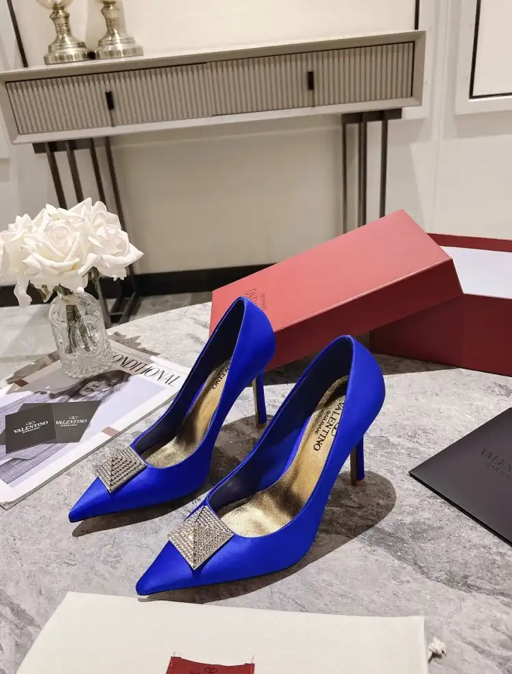 hype Valentino High Heels