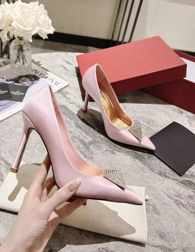 hype Valentino High Heels