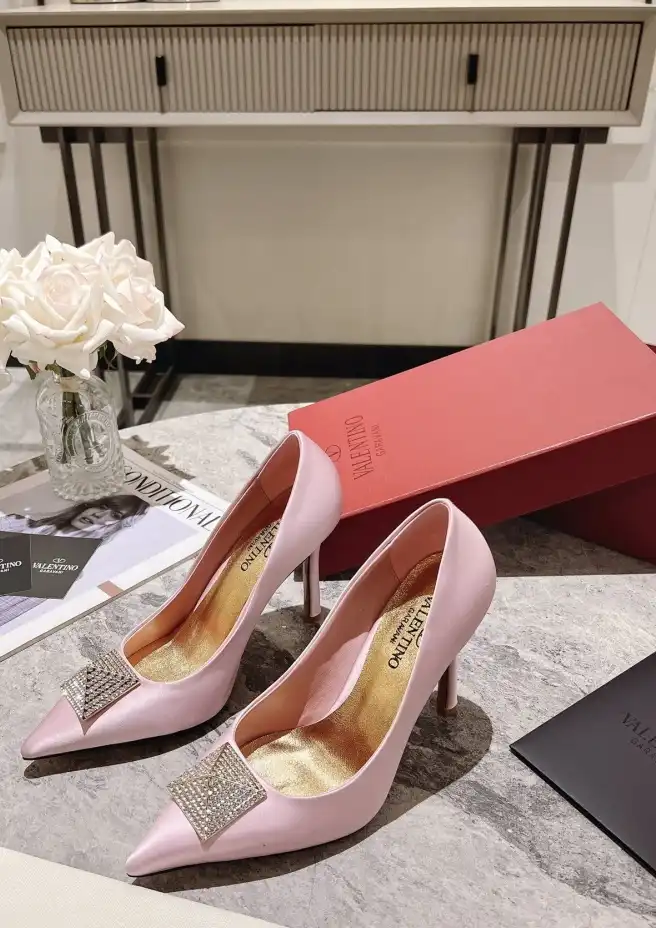 hype Valentino High Heels