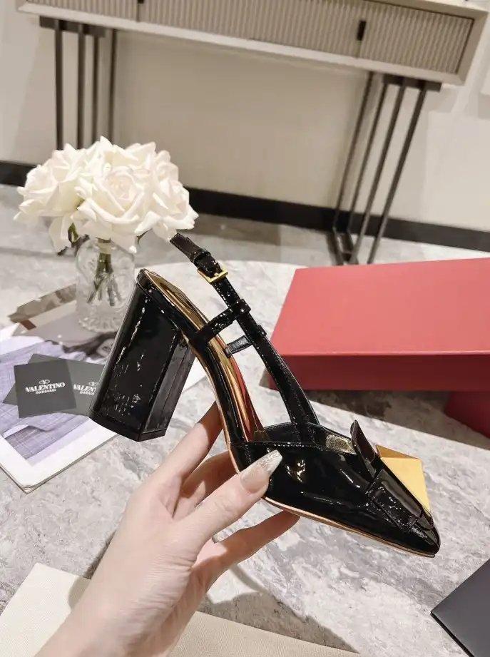 hype Valentino High Heels