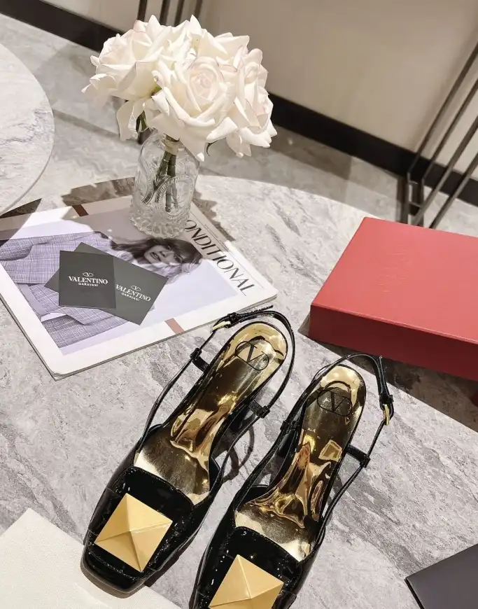 hype Valentino High Heels