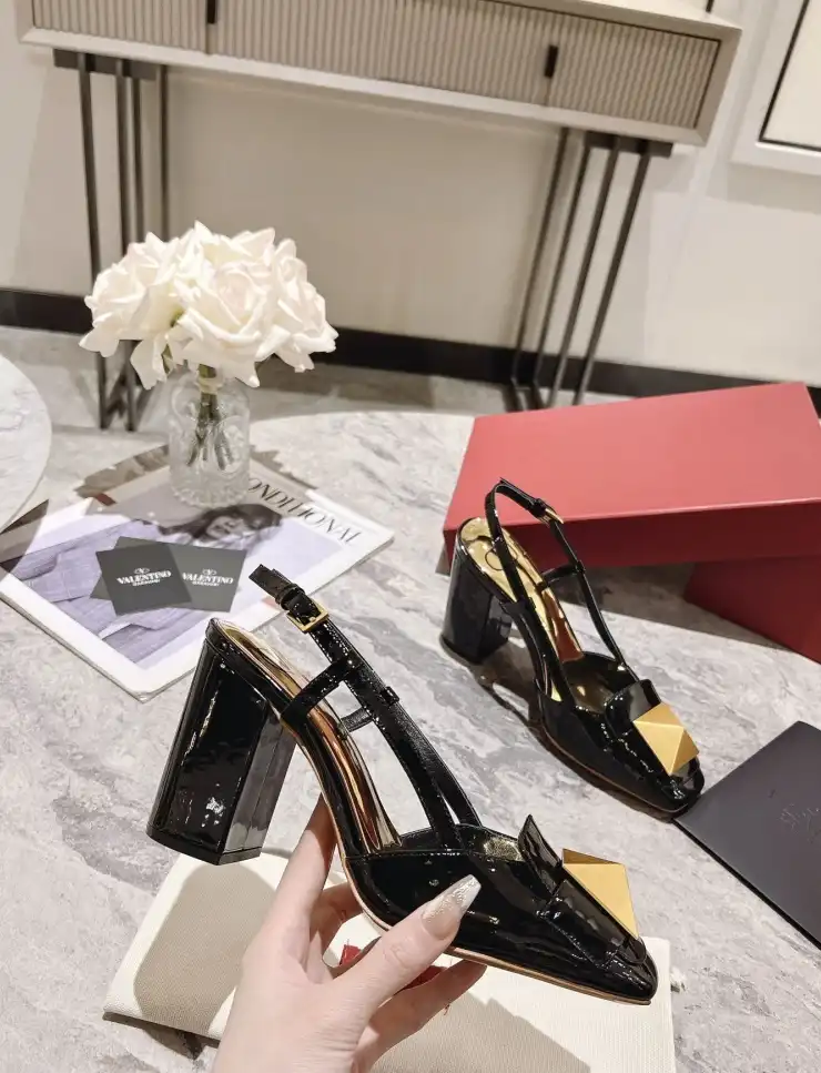 hype Valentino High Heels