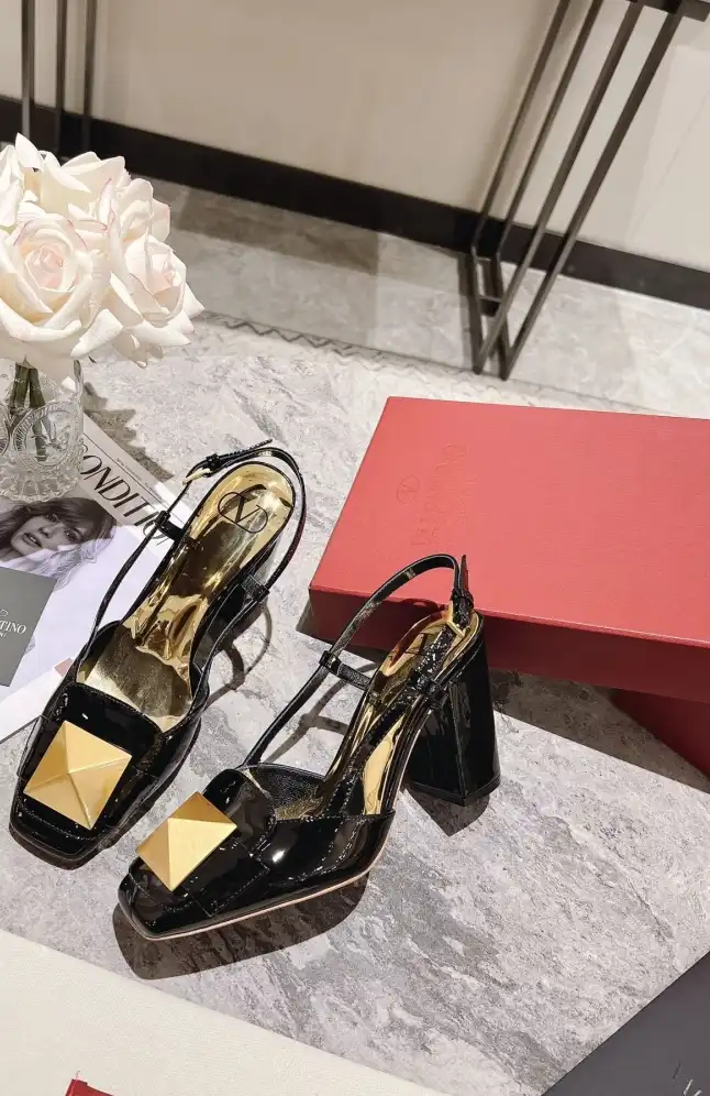 hype Valentino High Heels