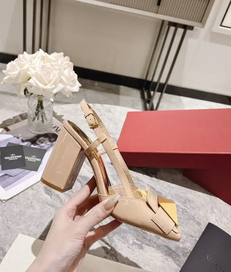 hype Valentino High Heels