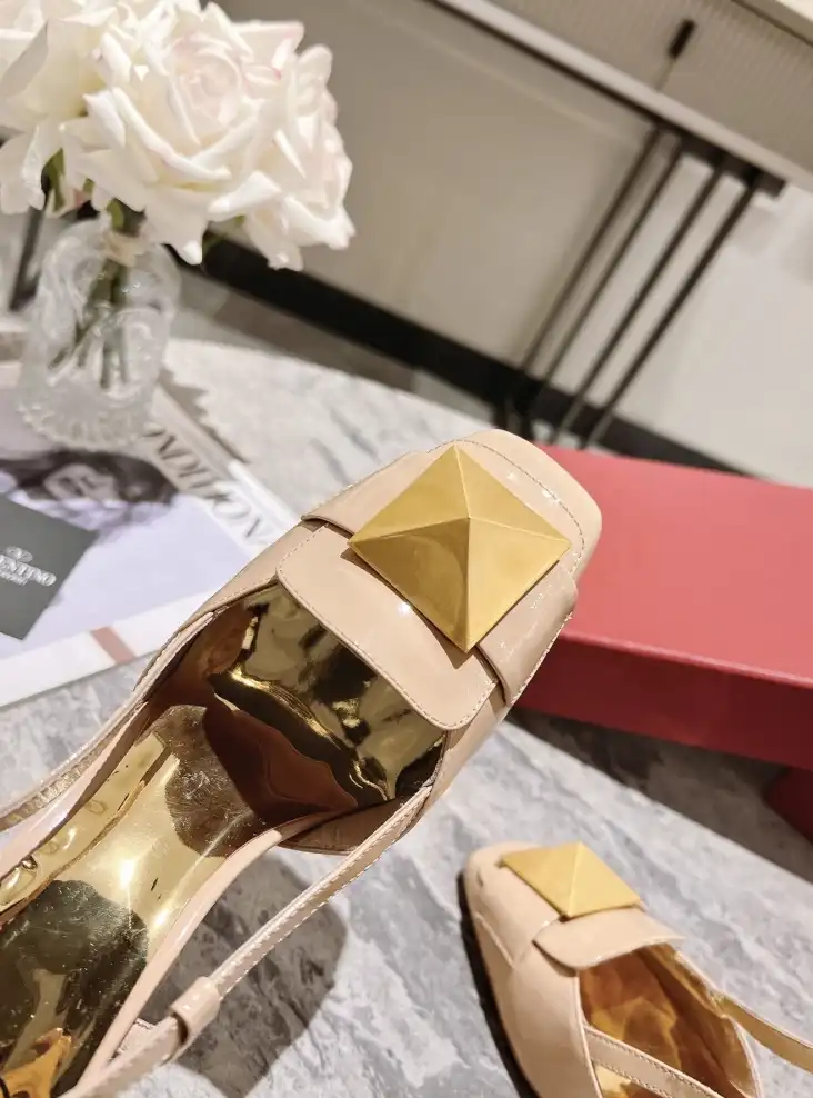 hype Valentino High Heels