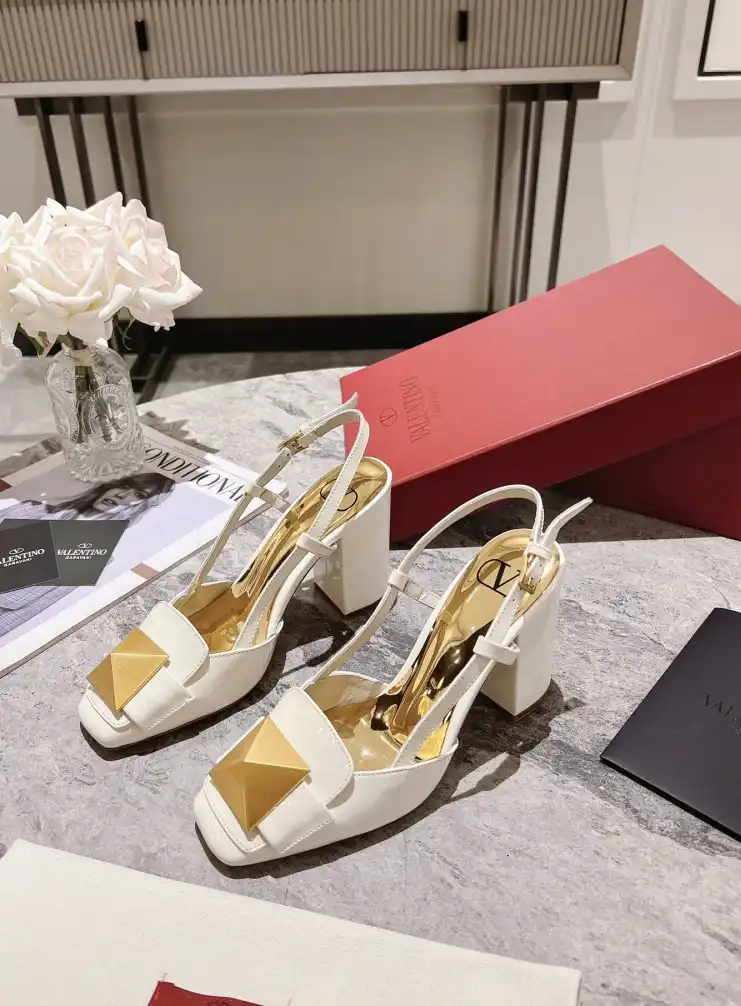 hype Valentino High Heels