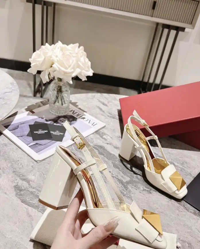 hype Valentino High Heels