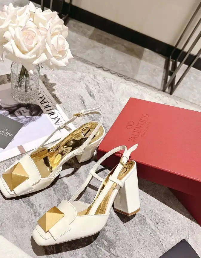 hype Valentino High Heels