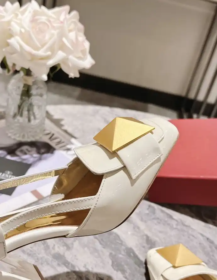 hype Valentino High Heels