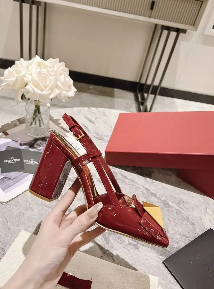 hype Valentino High Heels