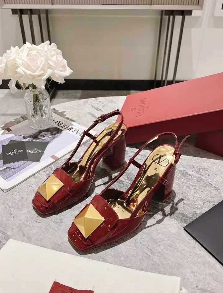 hype Valentino High Heels