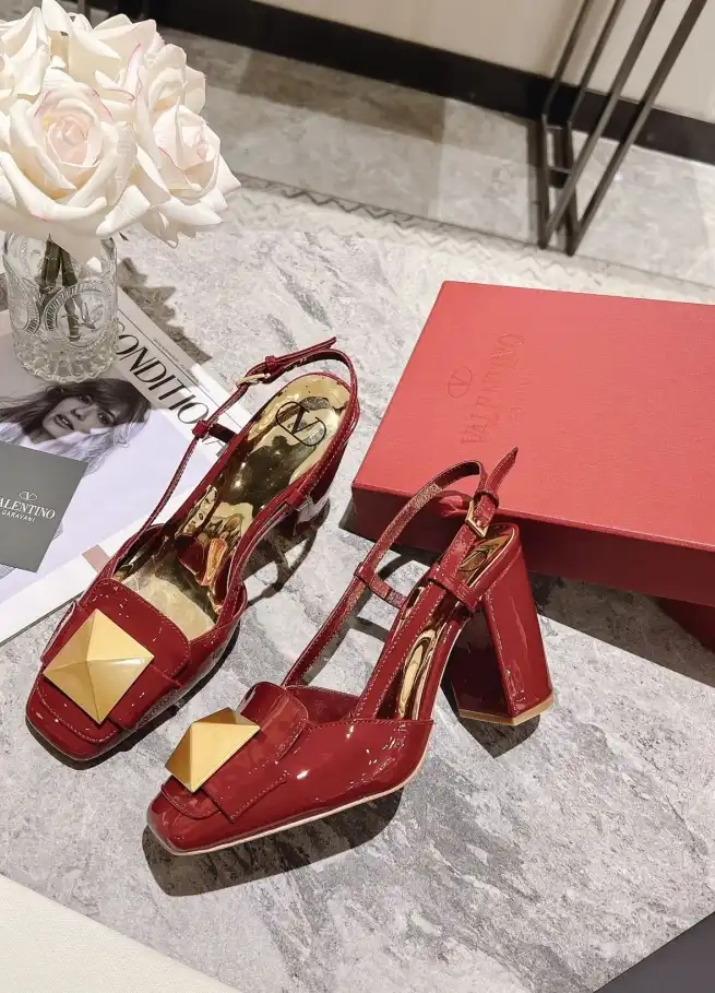 hype Valentino High Heels