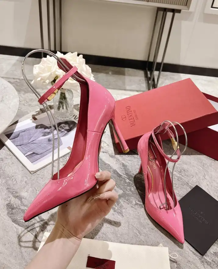 hype Valentino High Heels