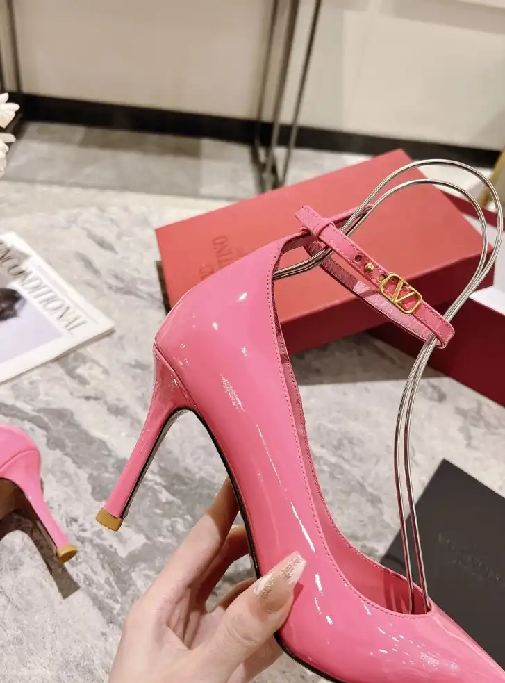 hype Valentino High Heels