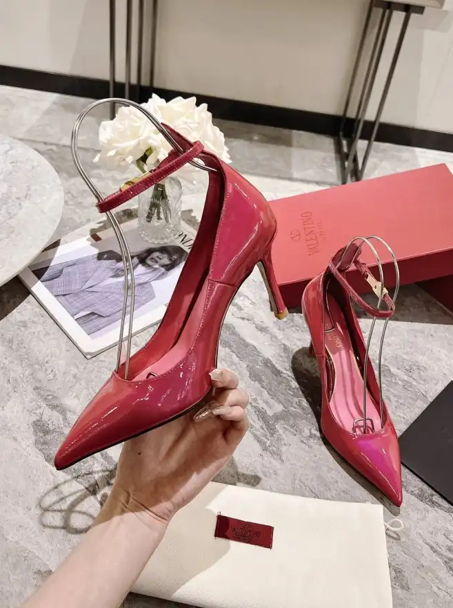 hype Valentino High Heels