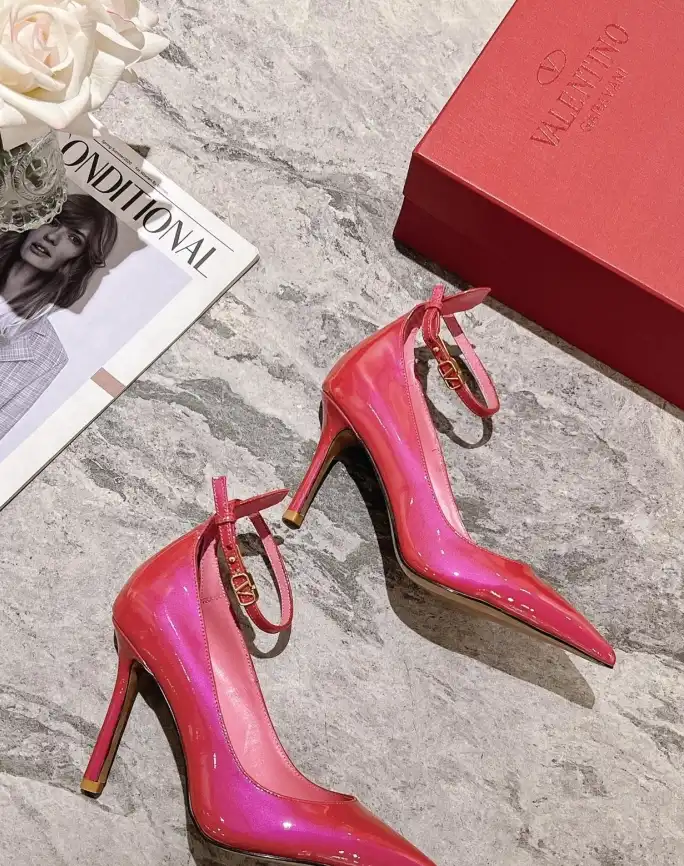 hype Valentino High Heels