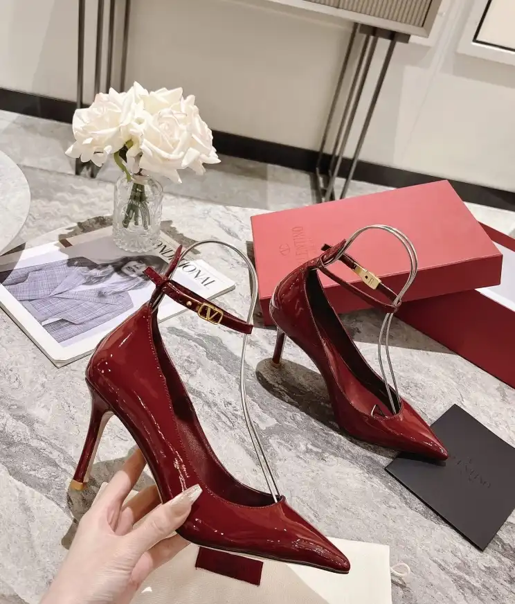 hype Valentino High Heels