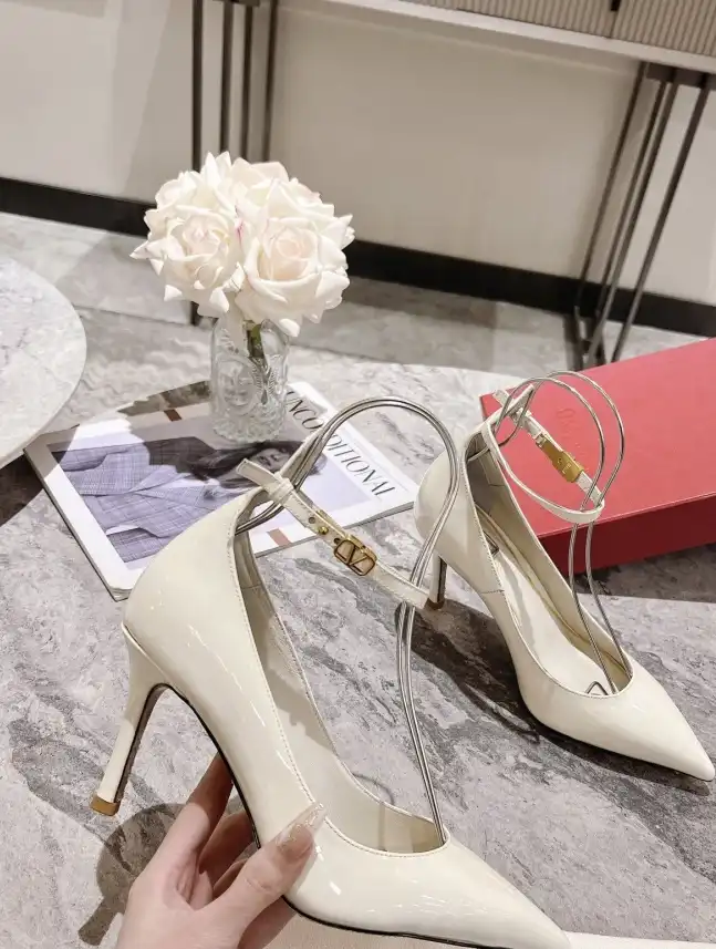 hype Valentino High Heels