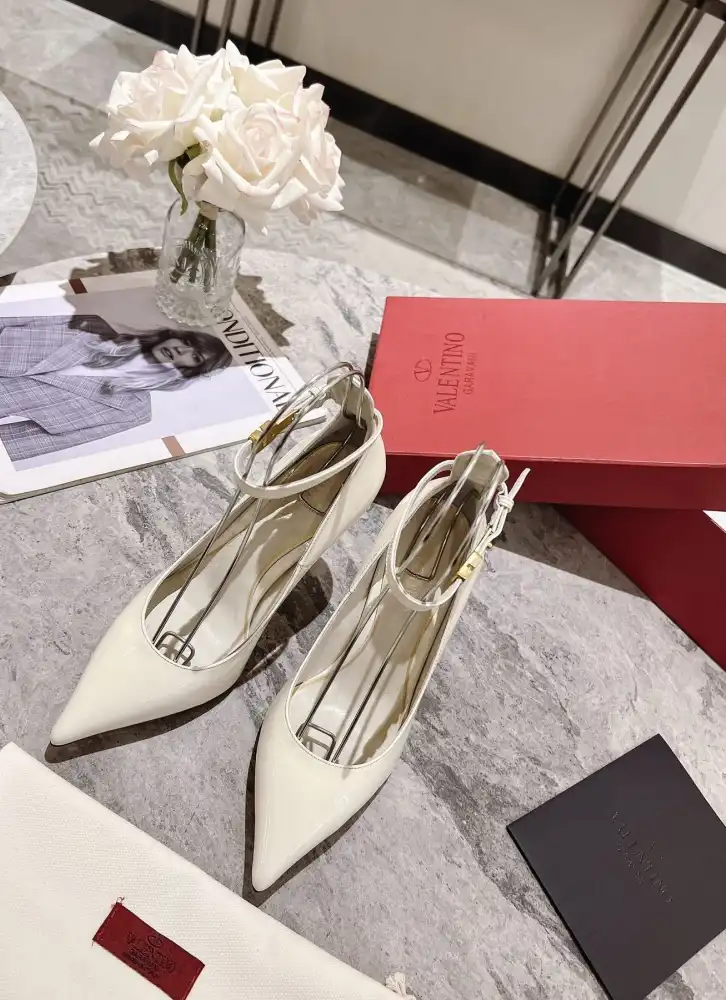 hype Valentino High Heels