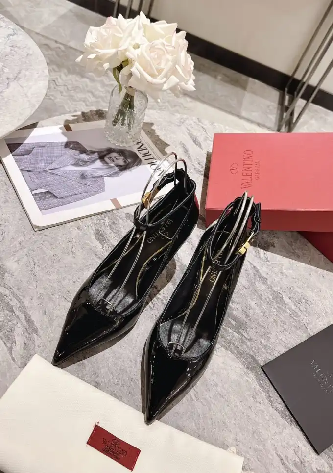 hype Valentino High Heels