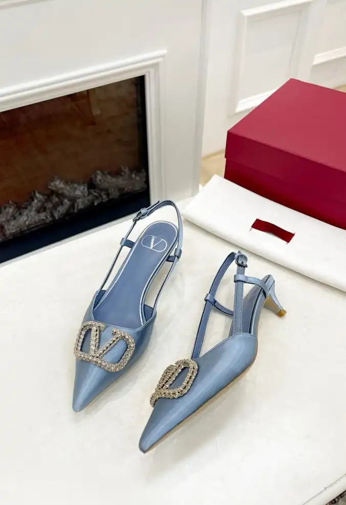 hype Valentino Sandals