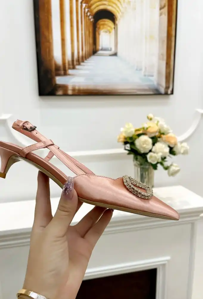 hype Valentino Sandals