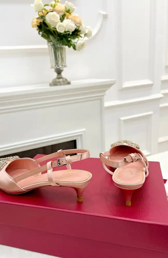 hype Valentino Sandals