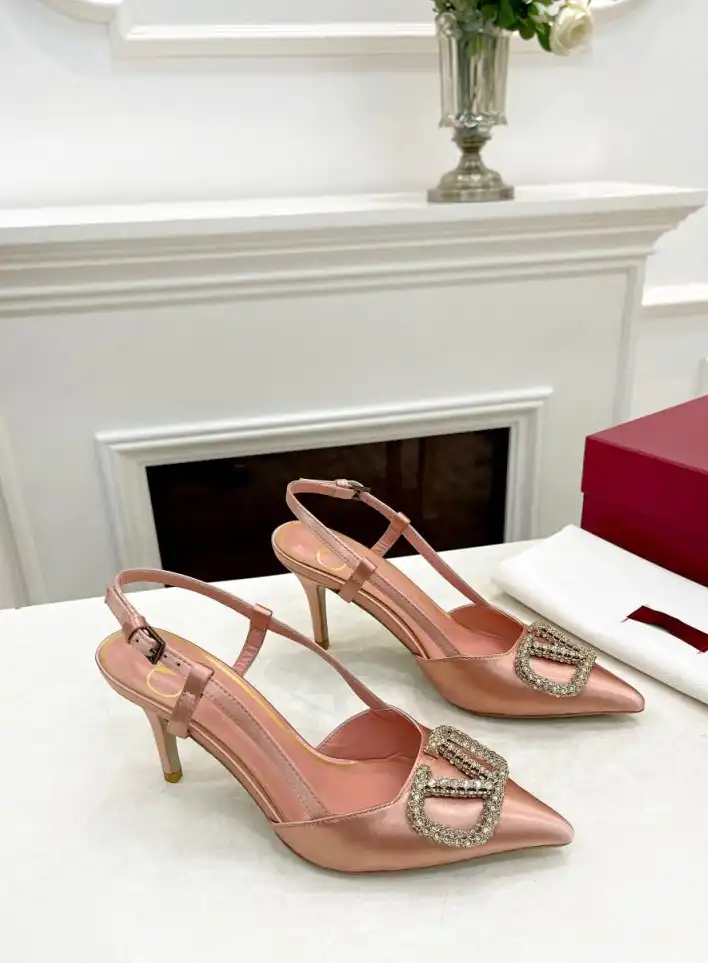 hype Valentino Sandals