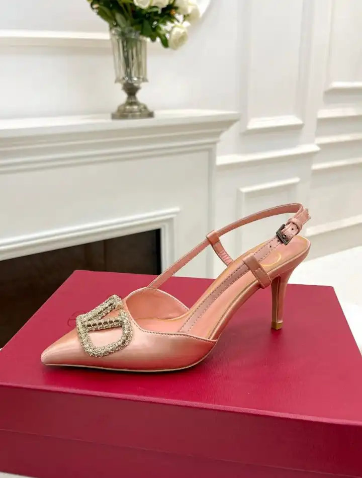 hype Valentino Sandals