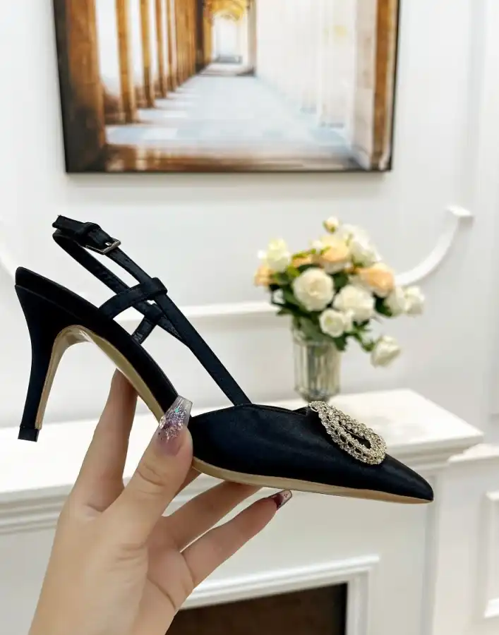 hype Valentino Sandals