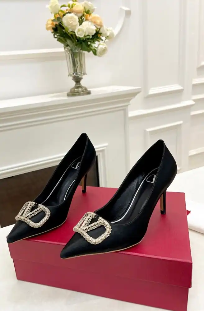 hype Valentino High Heels