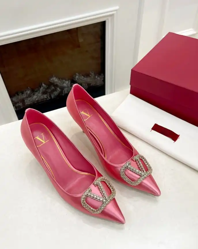 hype Valentino High Heels