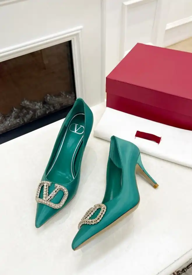 hype Valentino High Heels