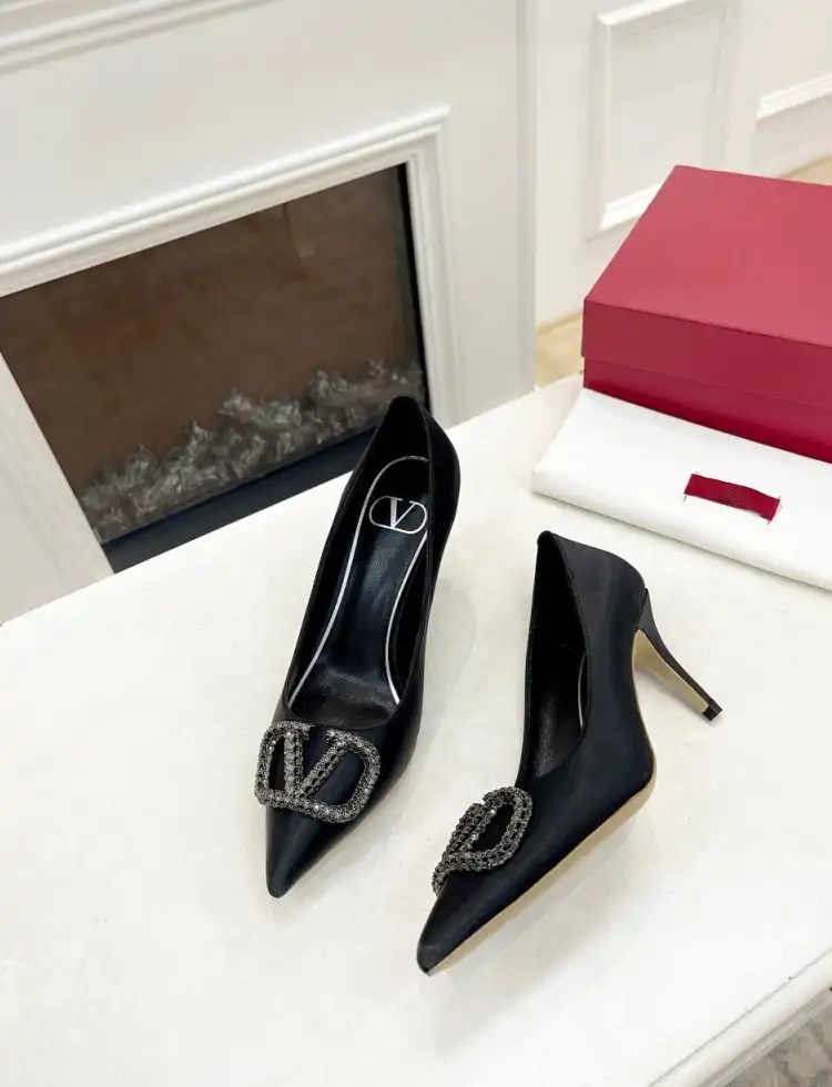 hype Valentino High Heels