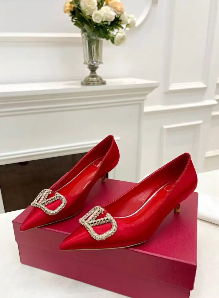 hype Valentino High Heels