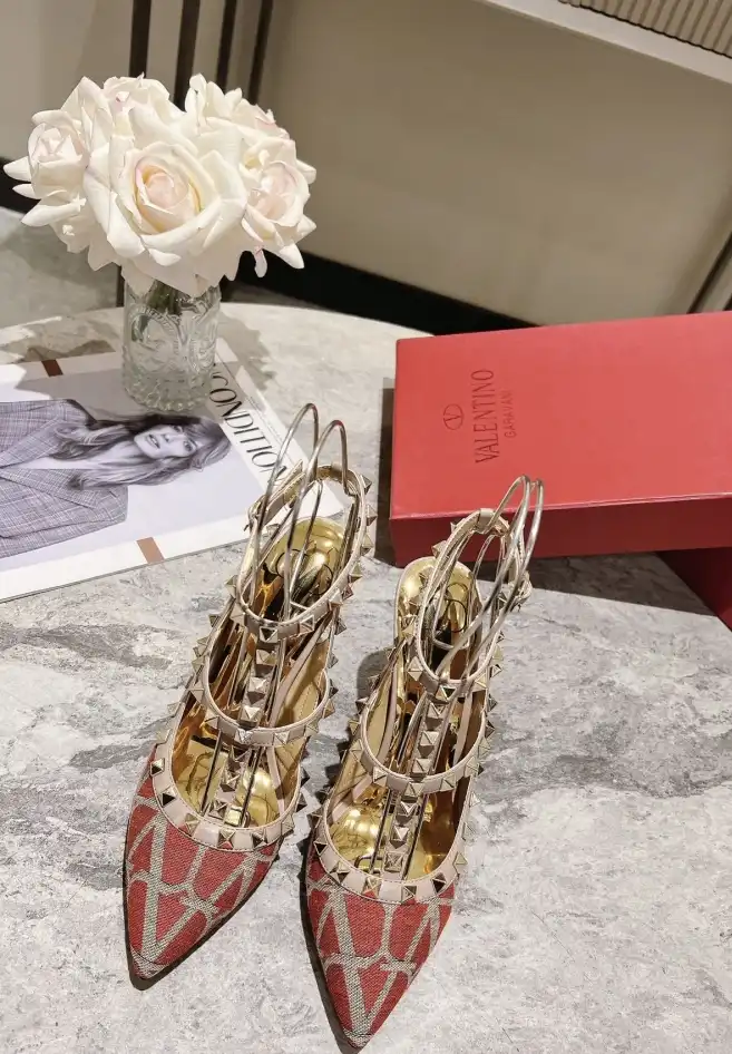 hype Valentino High Heels