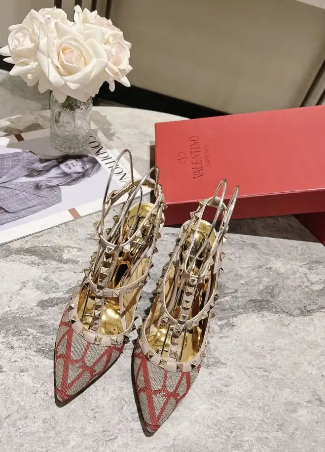 hype Valentino High Heels