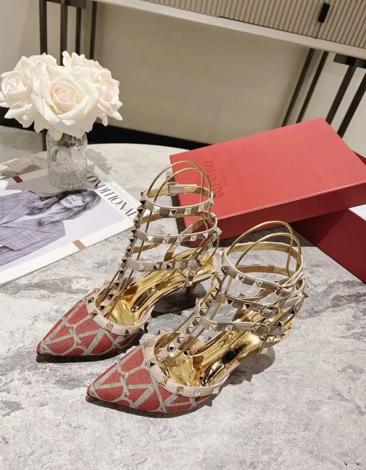 hype Valentino High Heels