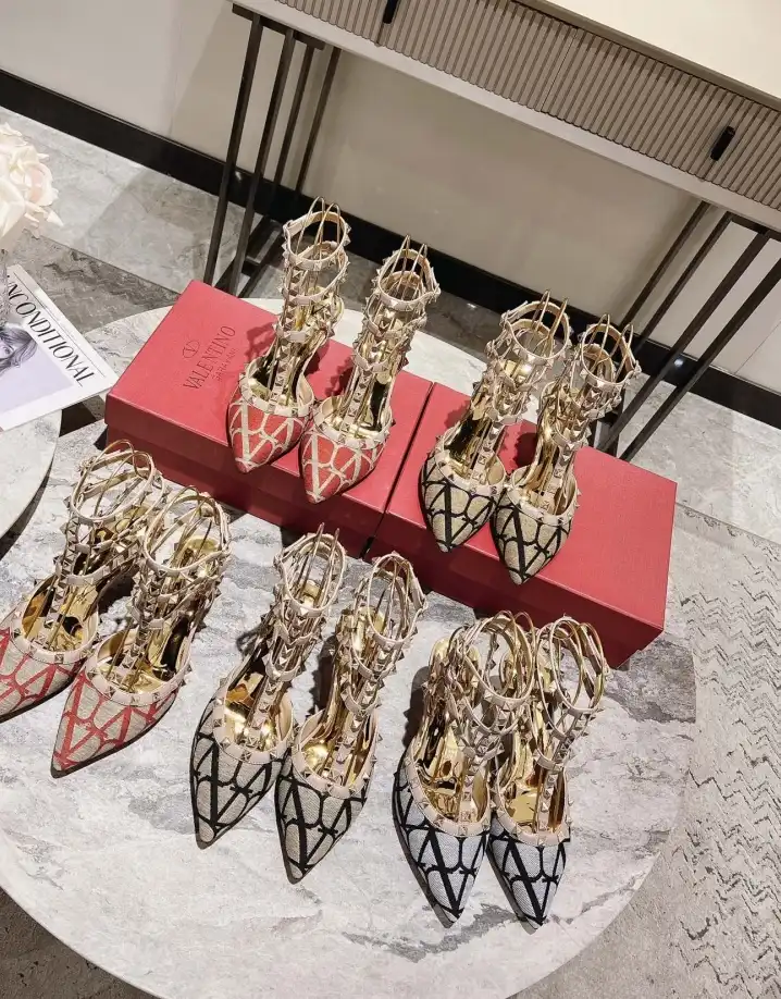 hype Valentino High Heels