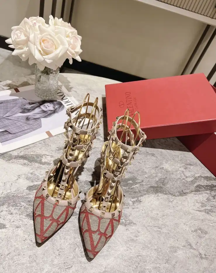 hype Valentino High Heels