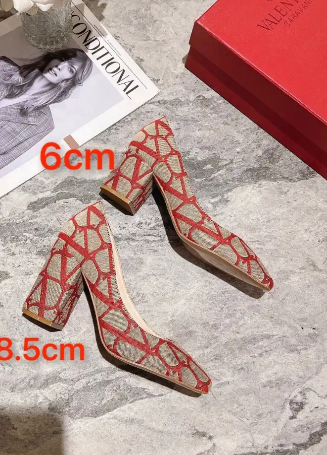 hype Valentino High Heels