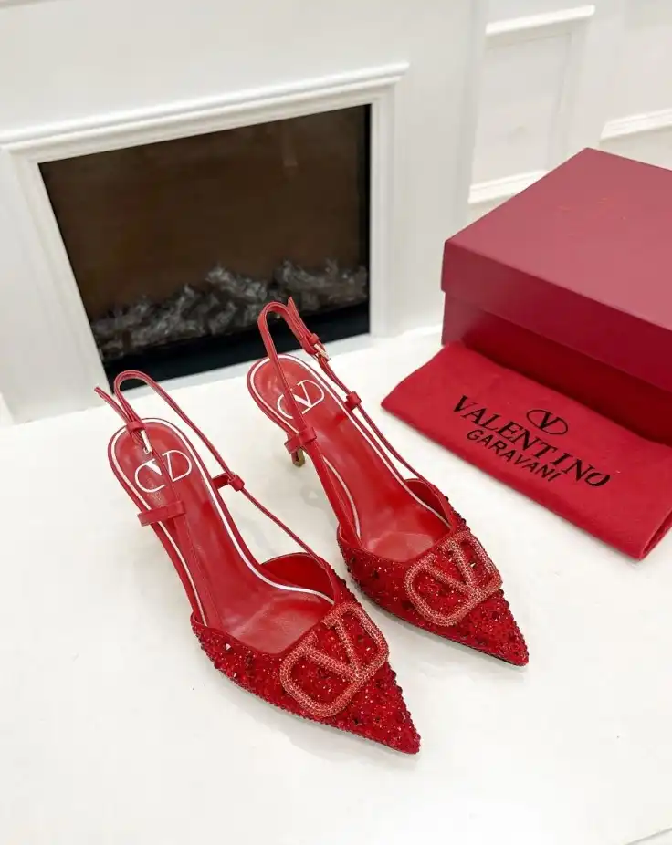 hype Valentino High Heels