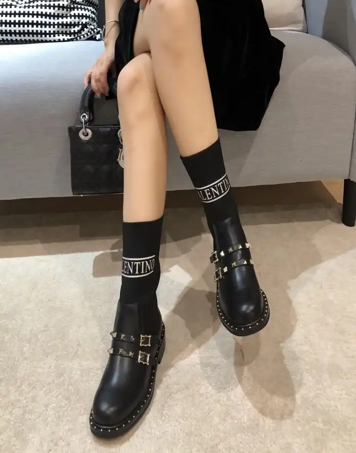 hype Valentino Boots