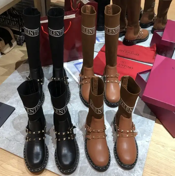 hype Valentino Boots